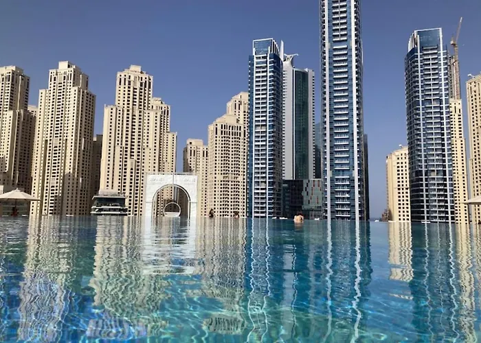 Dubai Marina Larivera